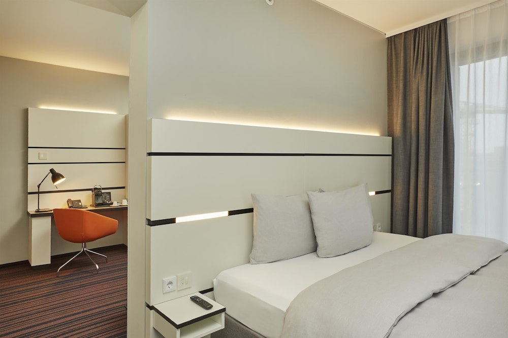 HYPERION Hotel Hamburg — Hotel rooms in Hamburg, Hamburg