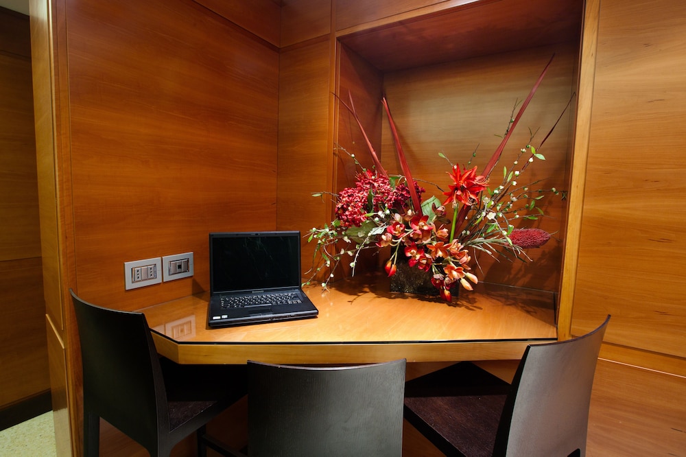 Hotel Memphis — Hotel rooms in Rome, Lazio