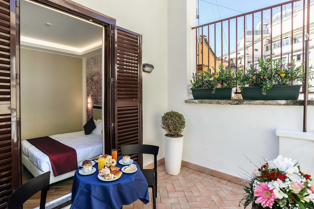 Hotel Memphis — Hotel rooms in Rome, Lazio
