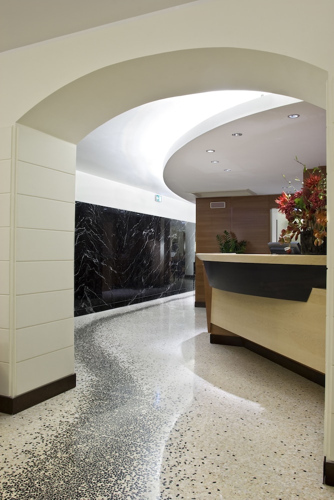 Hotel Memphis — Hotel building in Rome, Lazio