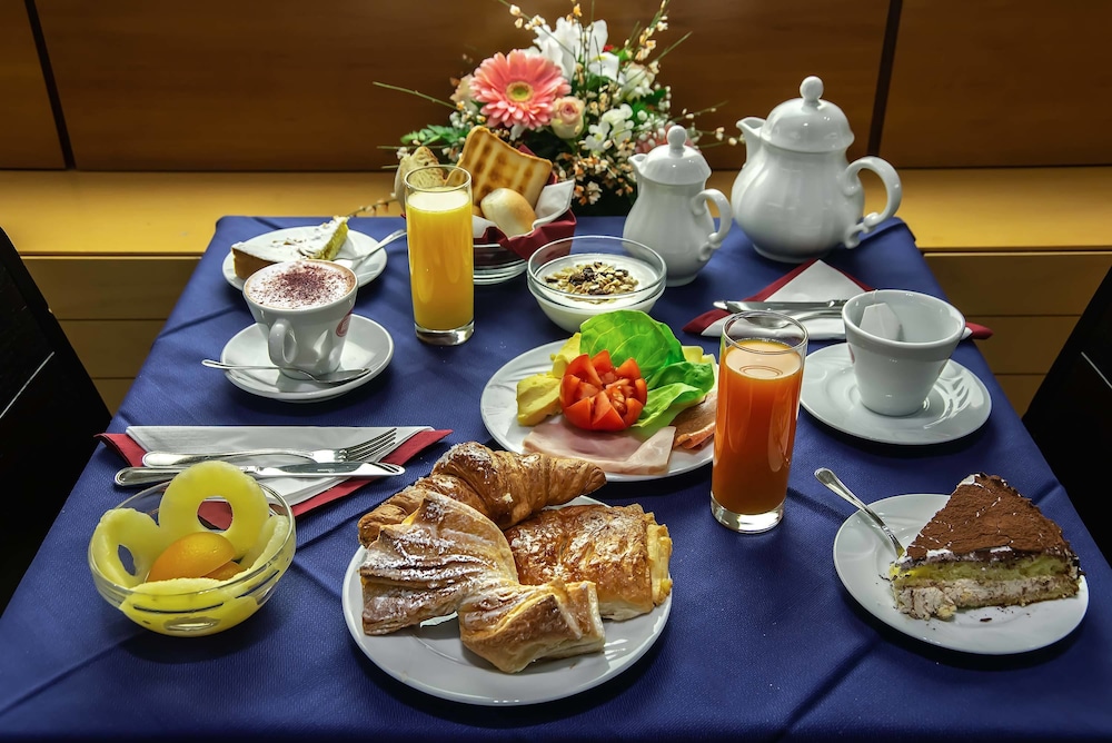 Hotel Memphis — Restaurant & bars in Rome, Lazio