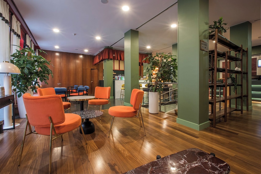 Mercure Roma Centro St. John — Restaurant & bars in Rome, Lazio