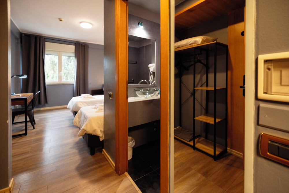 Scheppers Hotel — Hotel rooms in Rome, Lazio
