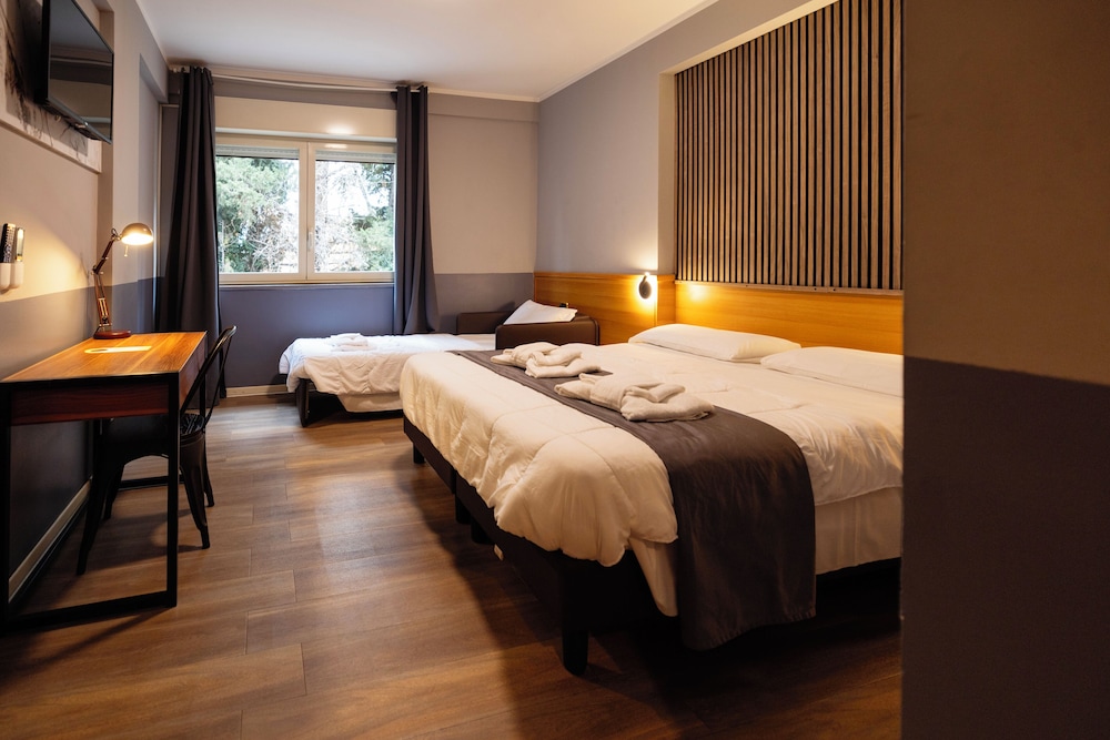 Scheppers Hotel — Hotel rooms in Rome, Lazio