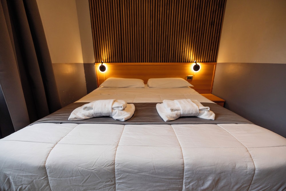 Scheppers Hotel — Hotel rooms in Rome, Lazio