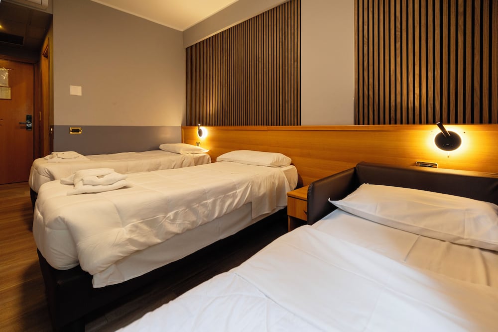Scheppers Hotel — Hotel rooms in Rome, Lazio