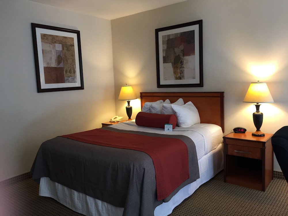 Mikado Hotel - Universal Studios/Burbank — Hotel rooms in North Hollywood, California