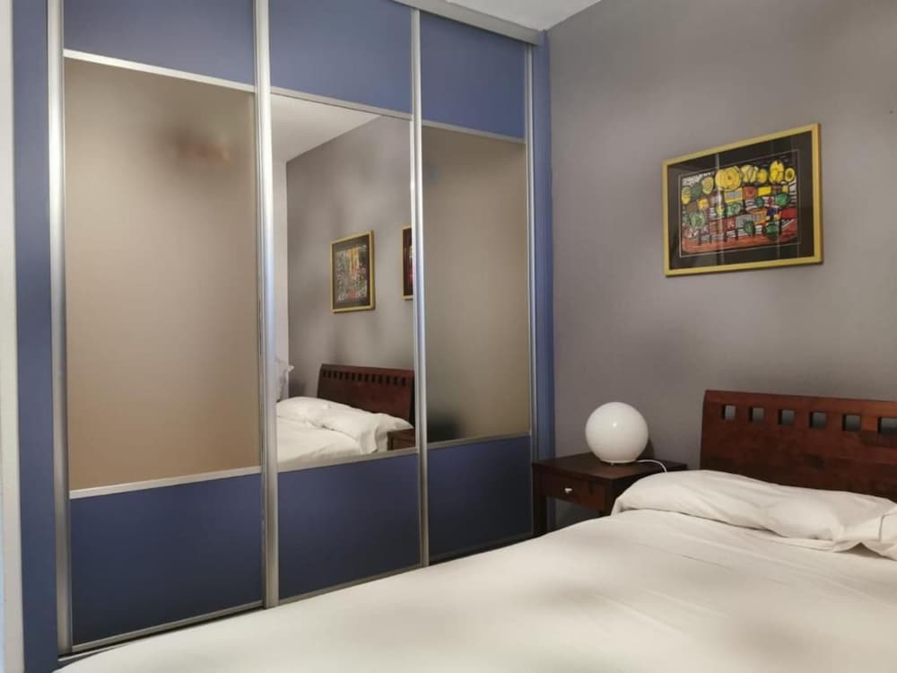 Apartamentos Malibu Park — Hotel rooms in Costa Adeje, Canary Islands