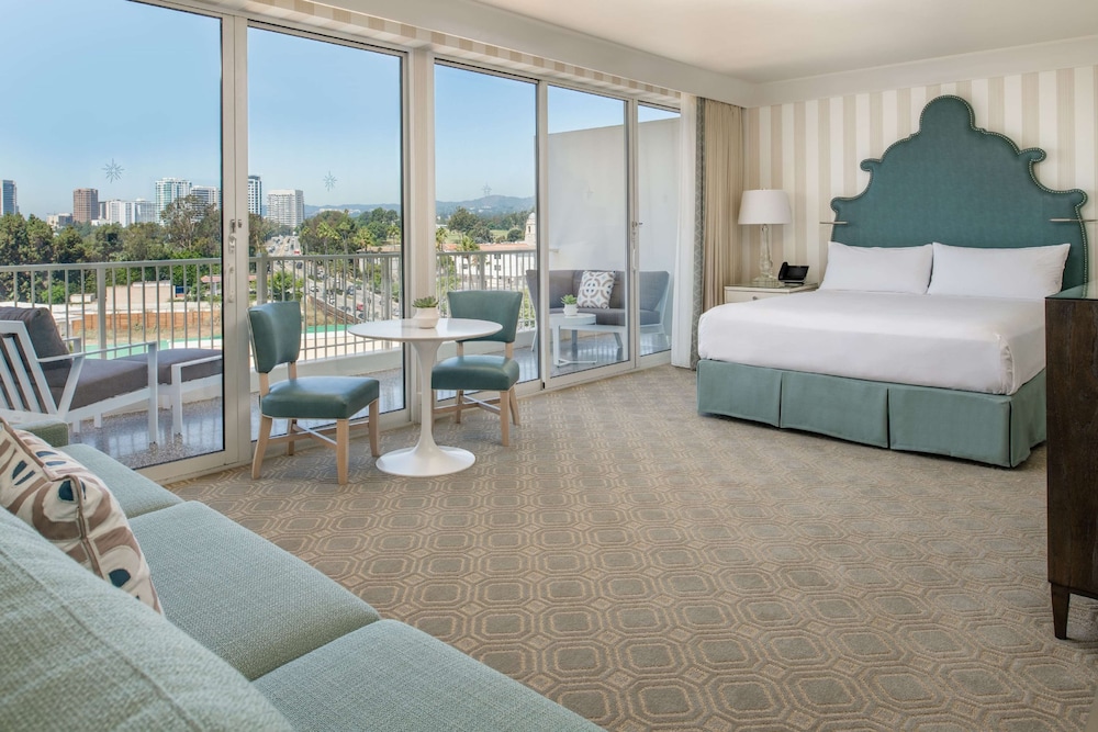 The Beverly Hilton — Hotel rooms in Beverly Hills, California