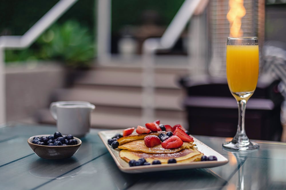Chamberlain West Hollywood — Restaurant & bars in West Hollywood, California