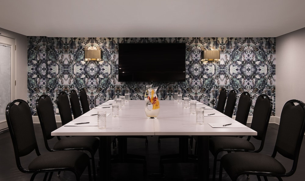 Chamberlain West Hollywood — Restaurant & bars in West Hollywood, California