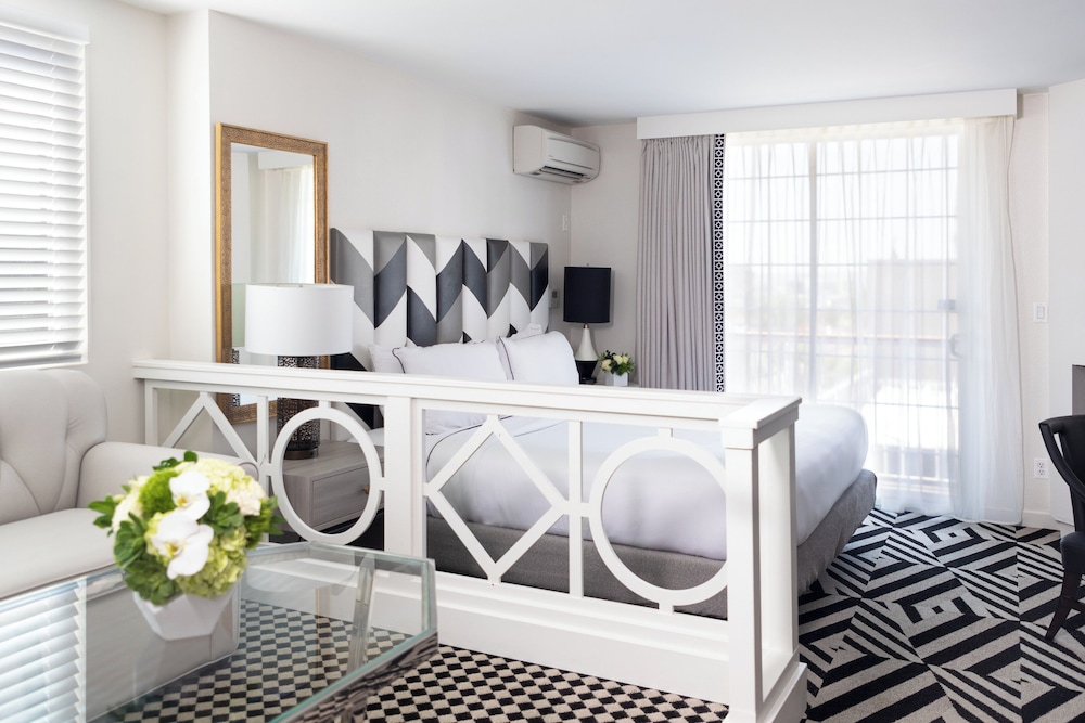 Chamberlain West Hollywood — Hotel rooms in West Hollywood, California
