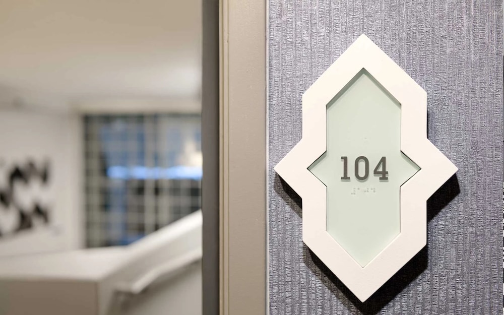Chamberlain West Hollywood — Hotel rooms in West Hollywood, California
