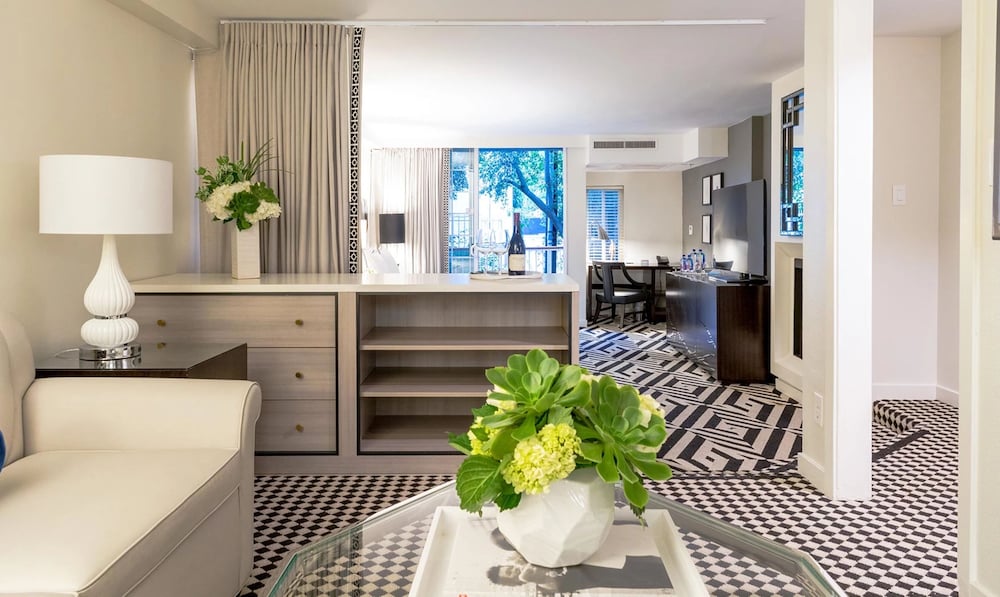 Chamberlain West Hollywood — Hotel rooms in West Hollywood, California