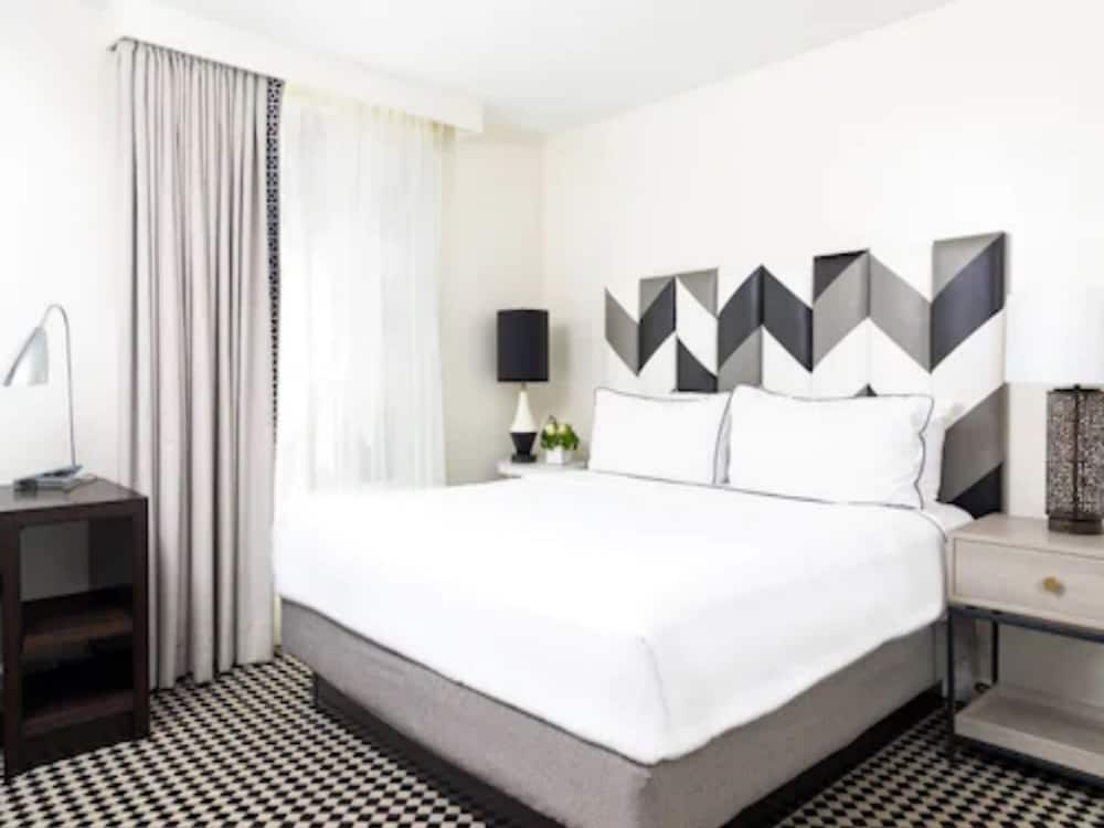 Chamberlain West Hollywood — Hotel rooms in West Hollywood, California