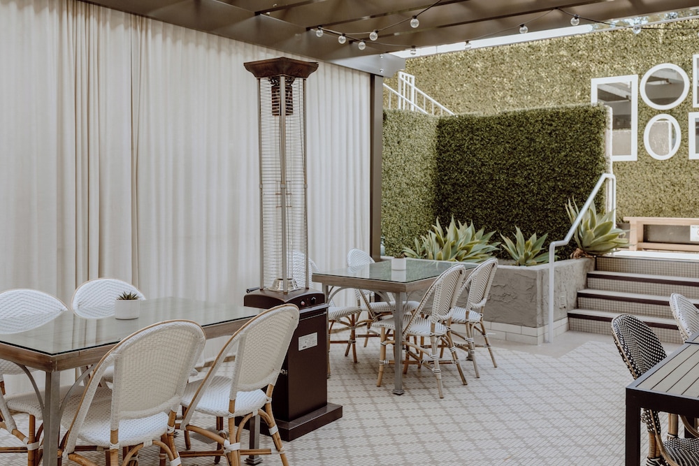Chamberlain West Hollywood — Restaurant & bars in West Hollywood, California