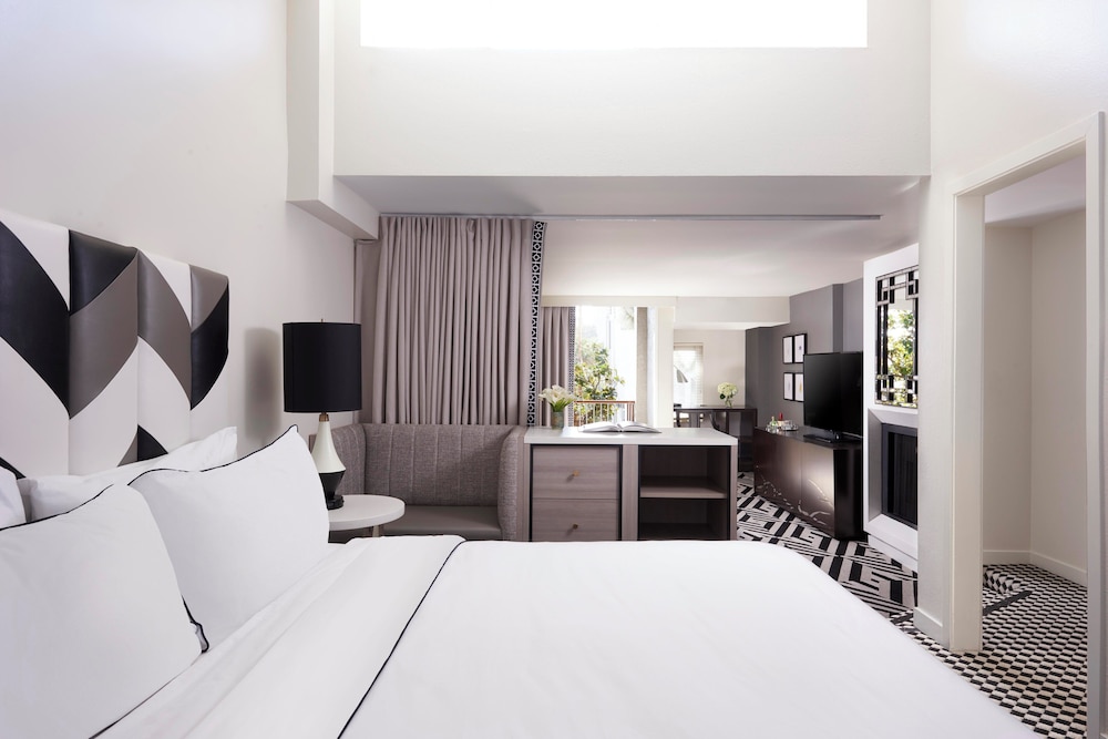 Chamberlain West Hollywood — Hotel rooms in West Hollywood, California