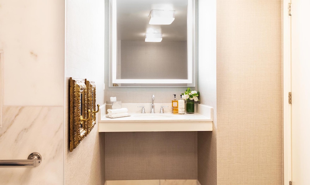Chamberlain West Hollywood — Hotel rooms in West Hollywood, California