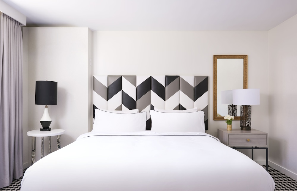 Chamberlain West Hollywood — Hotel rooms in West Hollywood, California