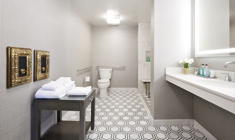 Chamberlain West Hollywood — Hotel rooms in West Hollywood, California