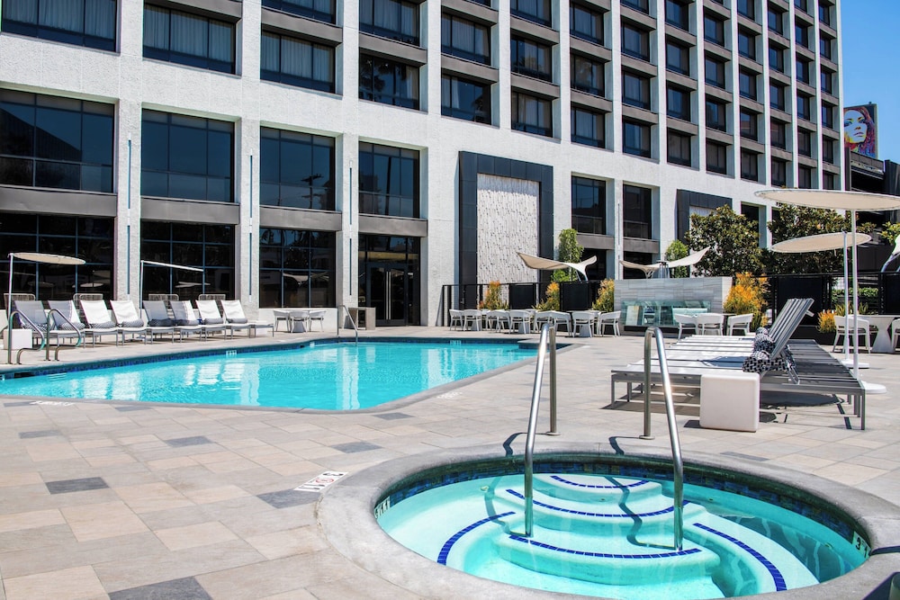 Beverly Hills Marriott - zdjęcie 2