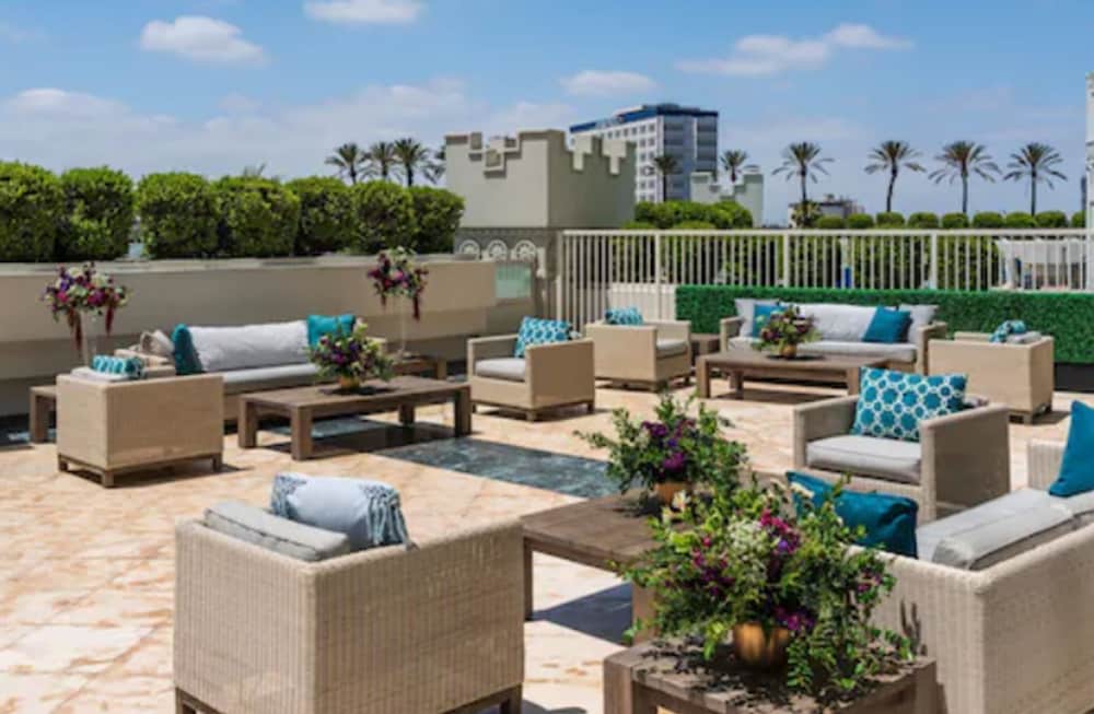 The Commerce Casino & Hotel — Restaurant & bars in Los Angeles, California