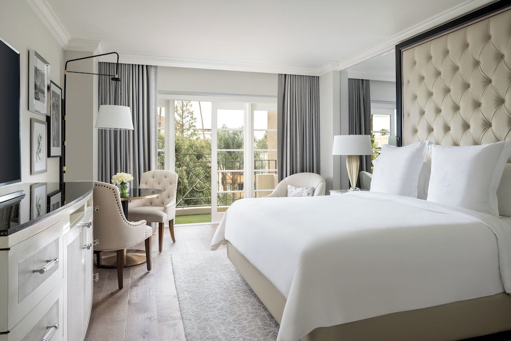 Four Seasons Los Angeles at Beverly Hills — Hotel rooms in Los Angeles, California