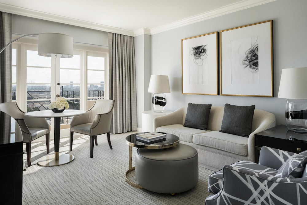 Four Seasons Los Angeles at Beverly Hills — Hotel rooms in Los Angeles, California