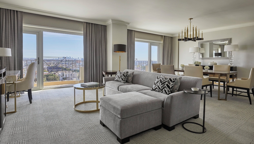 Four Seasons Los Angeles at Beverly Hills — Hotel rooms in Los Angeles, California