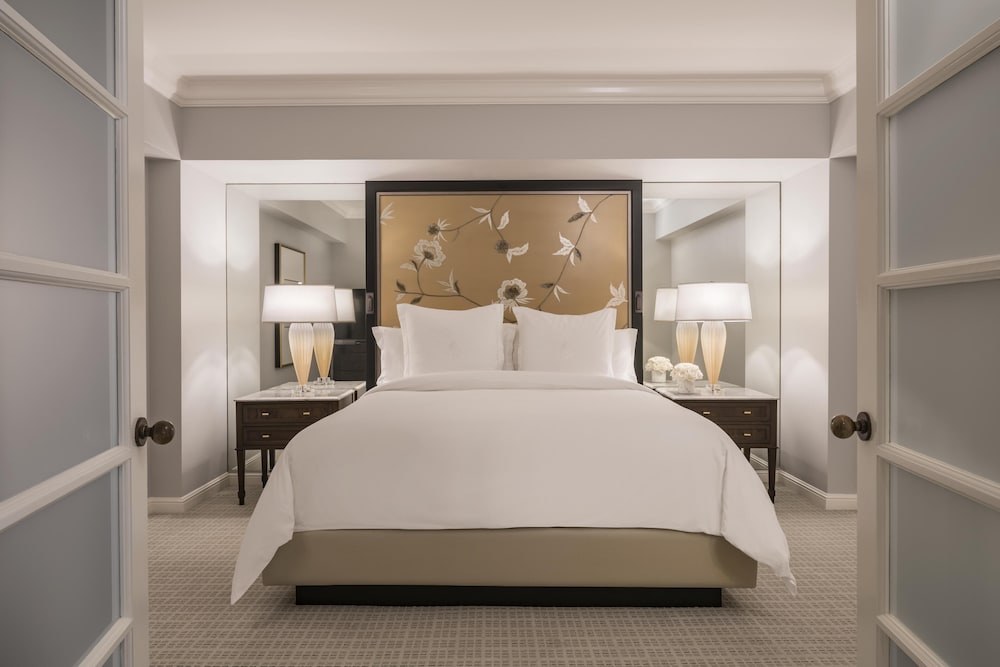 Four Seasons Los Angeles at Beverly Hills — Hotel rooms in Los Angeles, California