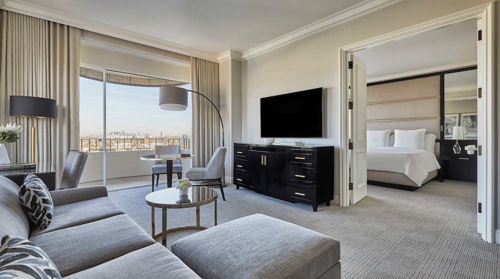 Four Seasons Los Angeles at Beverly Hills — Hotel rooms in Los Angeles, California