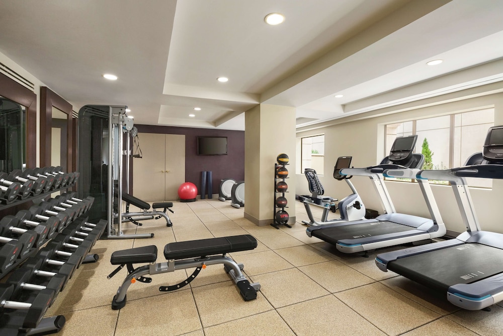 Hilton Checkers Los Angeles — Sports & recreation in Los Angeles, California