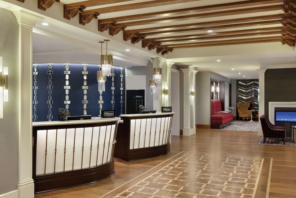 Hilton Checkers Los Angeles — Hotel building in Los Angeles, California