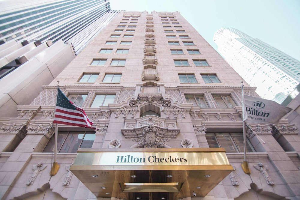 Hilton Checkers Los Angeles — Hotel building in Los Angeles, California