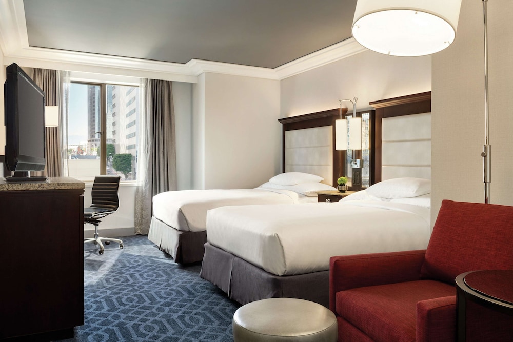 Hilton Checkers Los Angeles — Hotel rooms in Los Angeles, California