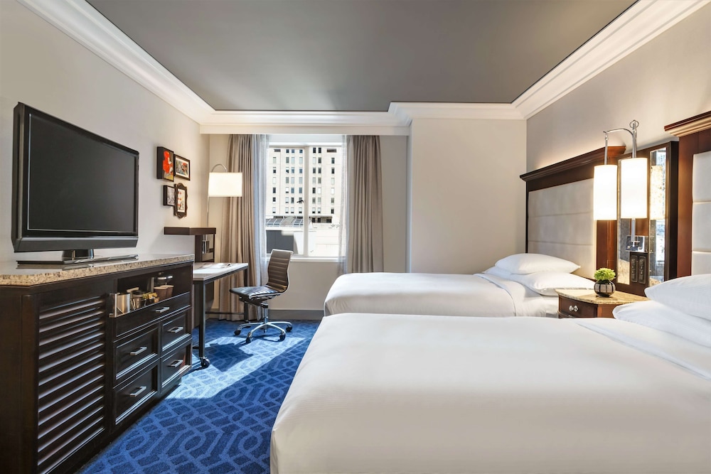 Hilton Checkers Los Angeles — Hotel rooms in Los Angeles, California