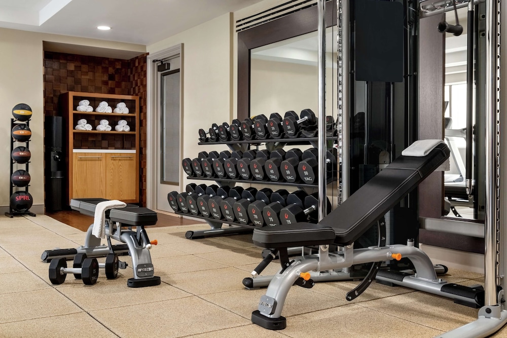 Hilton Checkers Los Angeles — Sports & recreation in Los Angeles, California