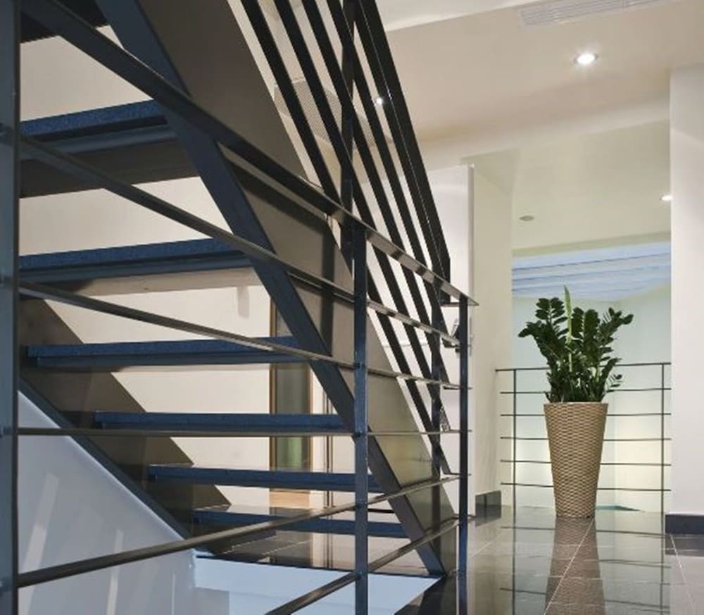 Chic Hotel — Hotel building in Athens, Attica