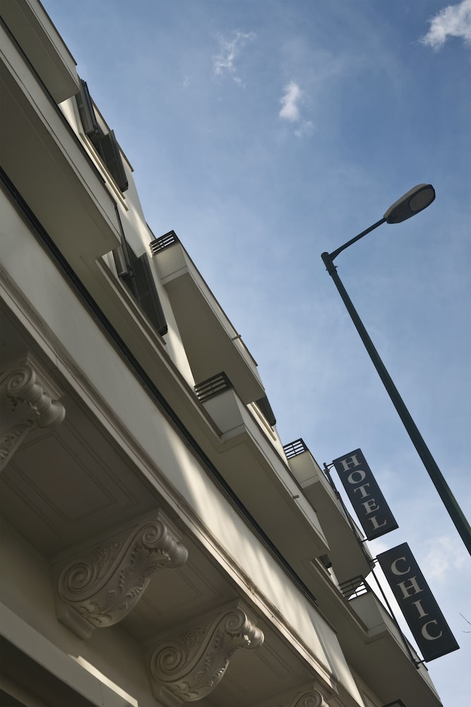 Chic Hotel — Hotel building in Athens, Attica