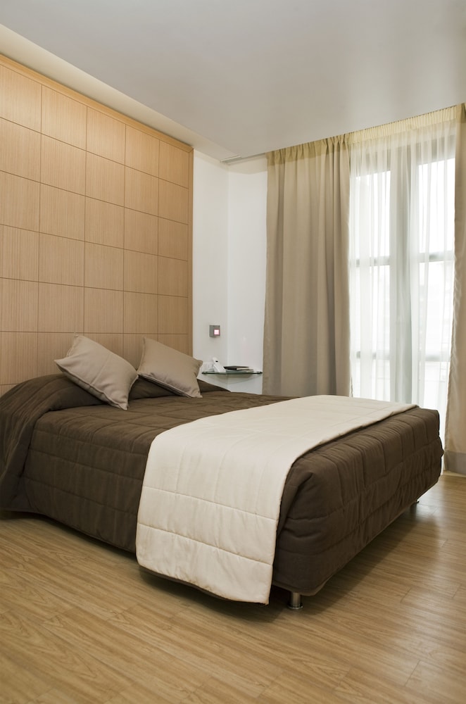 Chic Hotel — Hotel rooms in Athens, Attica