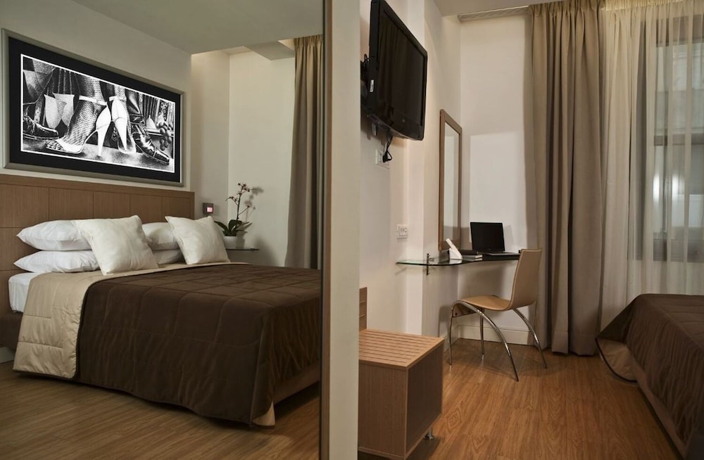 Chic Hotel — Hotel rooms in Athens, Attica