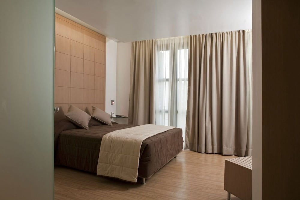 Chic Hotel — Hotel rooms in Athens, Attica