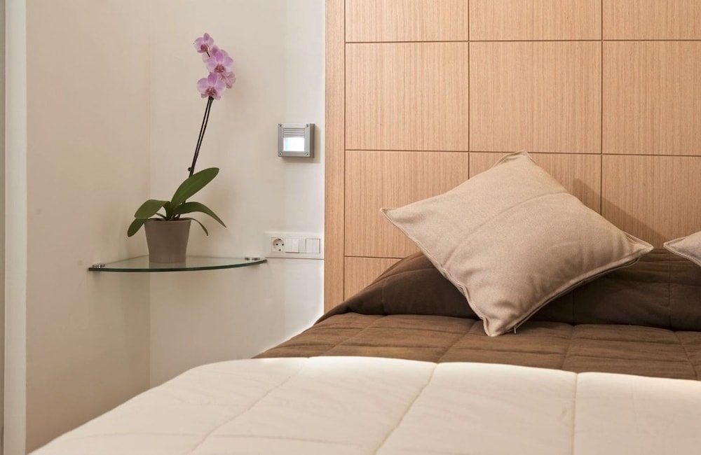 Chic Hotel — Hotel rooms in Athens, Attica