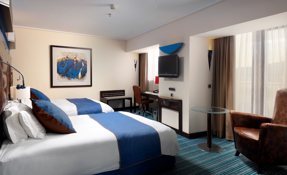 Crowne Plaza Athens City Centre by IHG — Hotel rooms in Athens, Attica