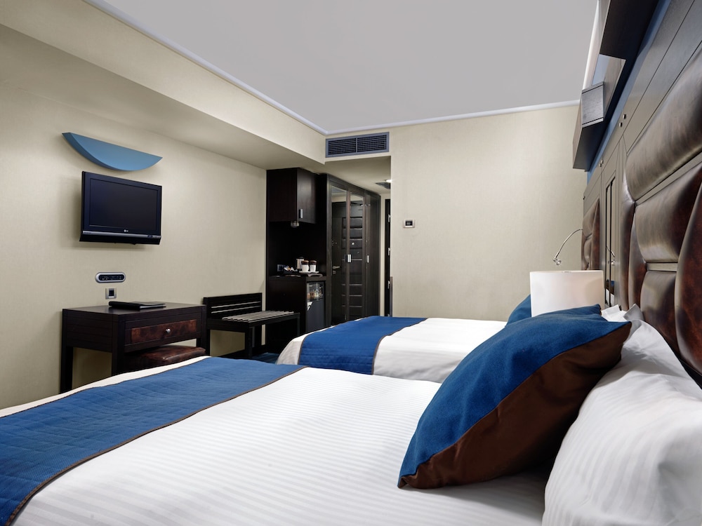 Crowne Plaza Athens City Centre by IHG — Hotel rooms in Athens, Attica