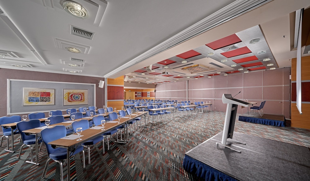 Crowne Plaza Athens City Centre by IHG — Hotel building in Athens, Attica