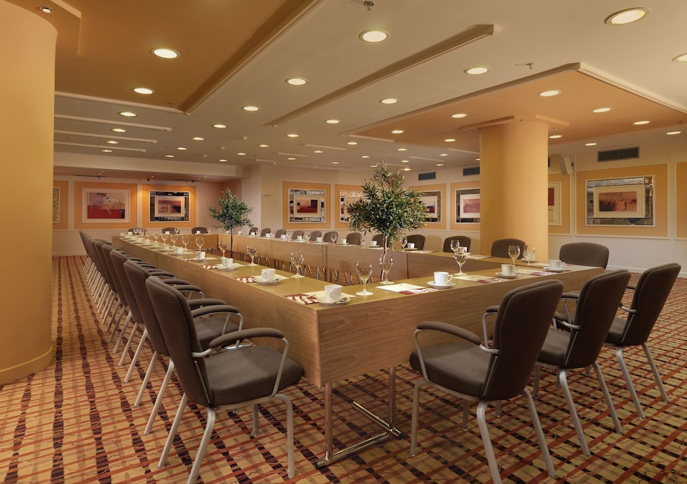 Crowne Plaza Athens City Centre by IHG — Restaurant & bars in Athens, Attica