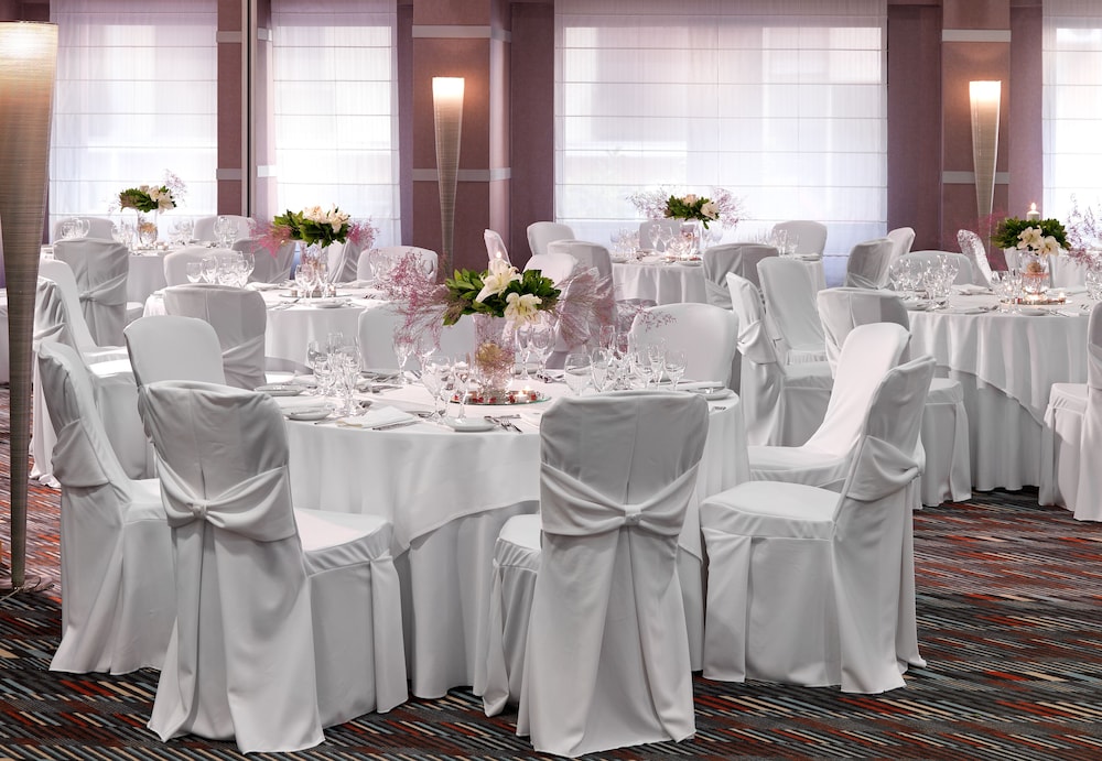 Crowne Plaza Athens City Centre by IHG — Restaurant & bars in Athens, Attica