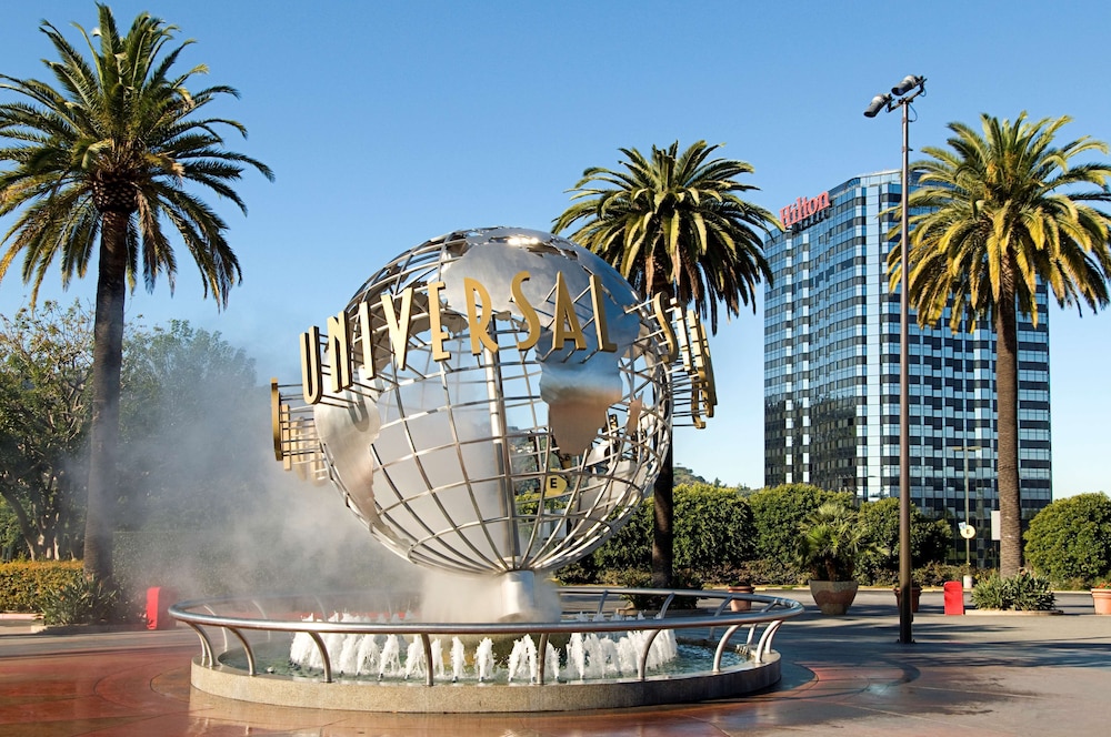 Hilton Los Angeles-Universal City — Attractions in the area in Universal City, California