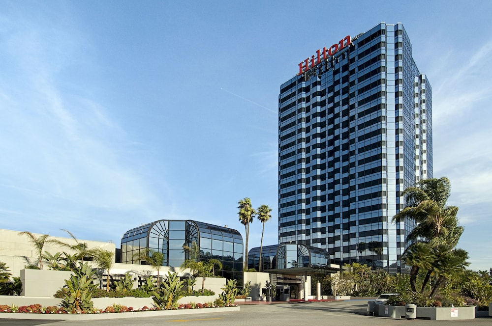 Hilton Los Angeles-Universal City — Hotel building in Universal City, California